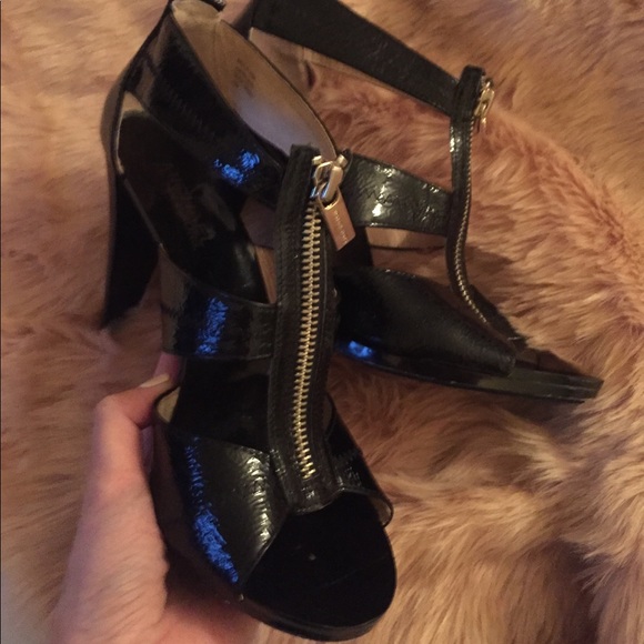 Michael Kors T-Strap Heels | Size 7.5 - Picture 2 of 3